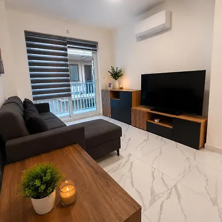公寓 Spacious 3br With 2 Bathrooms 斯利马
